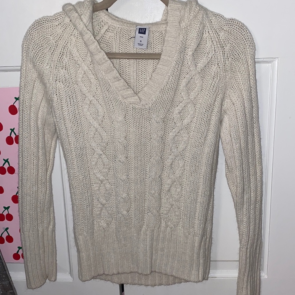 Hooded Sweater